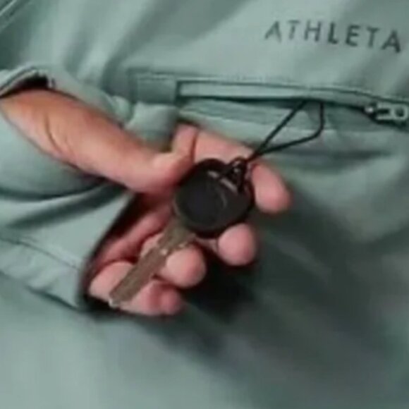 Athleta Whistler Half Zip - Picture 11 of 11